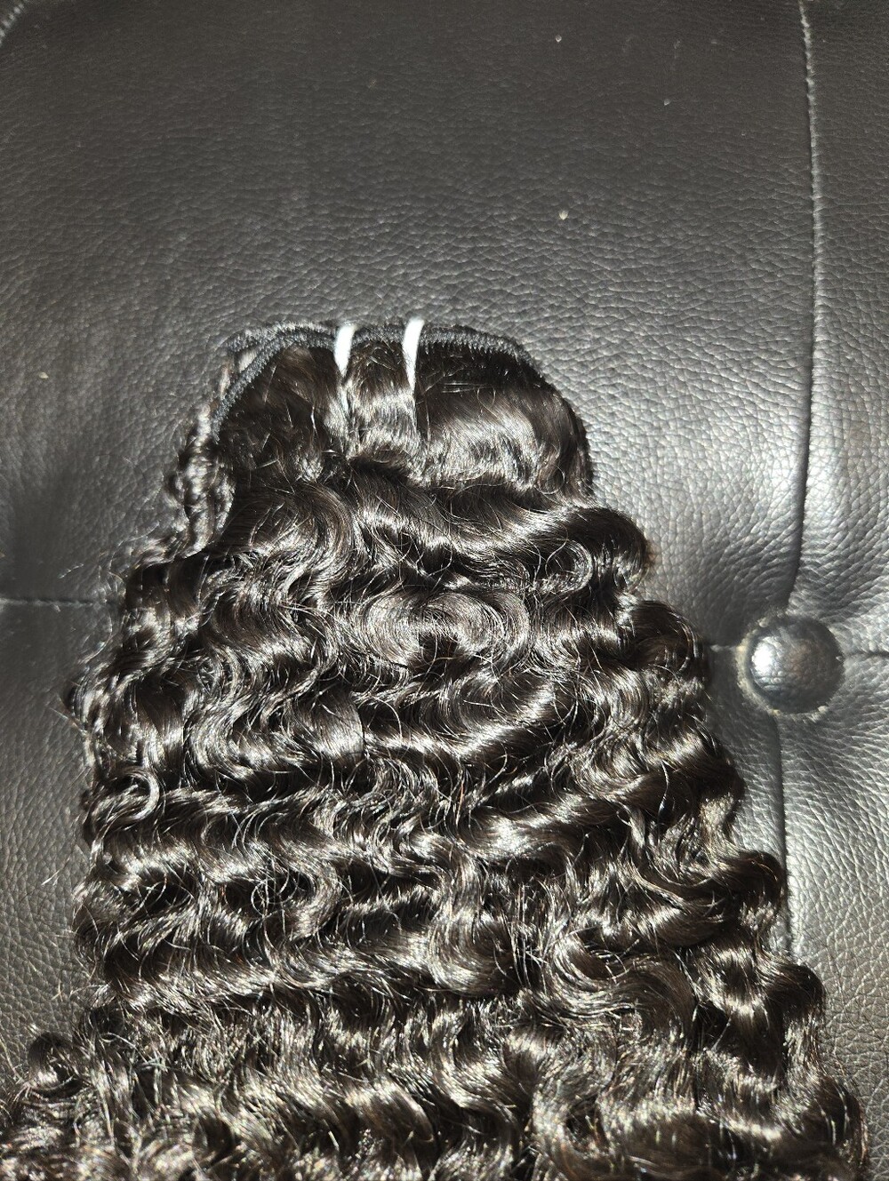 12" Raw Virgin Burmese Curly Weft Bundle - Picture 2 of 2